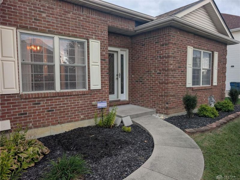 5981 Oak Ridge Drive, Huber Heights, OH 45424 Photo 5