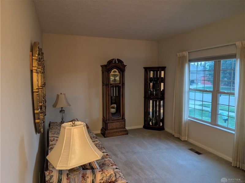 5981 Oak Ridge Drive, Huber Heights, OH 45424 Photo 7