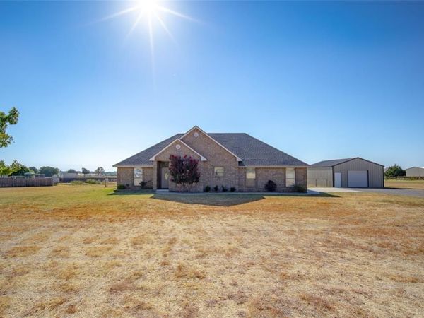 2285 County Road 1311 , Blanchard, OK 73010