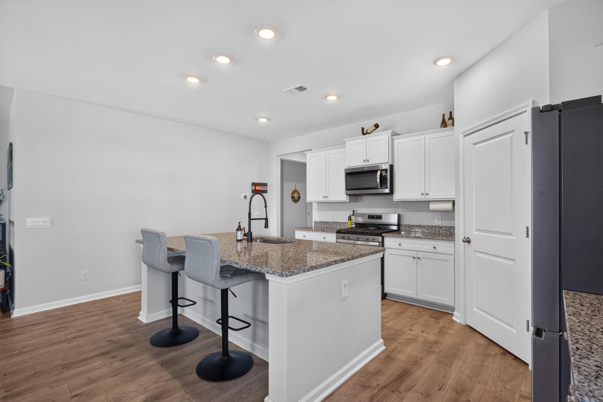 1173 Wading Point Boulevard Photo 8