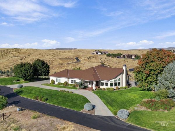 4822 N Smoky Ridge Lane, Eagle, ID 83616