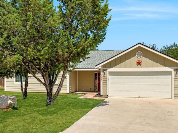 112 Brianna CIR, Johnson City, TX 78636