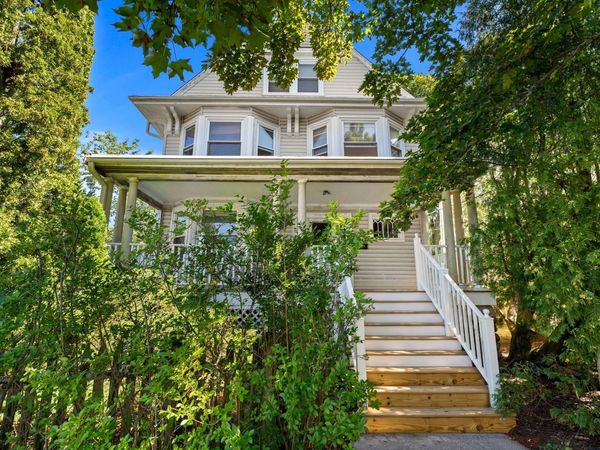 99 Farragut Rd., Swampscott, MA 01907
