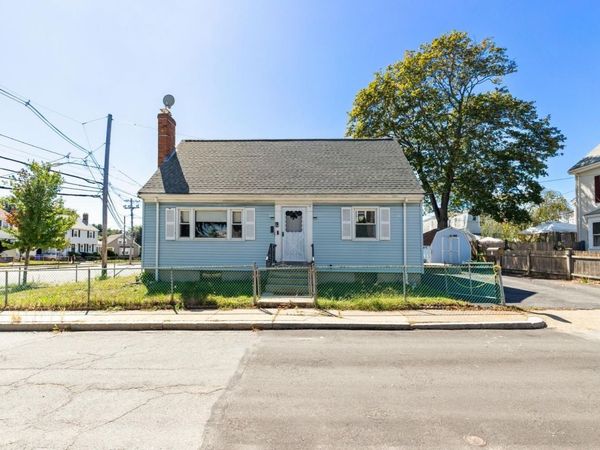 4 Spring Valley Rd, Boston, MA 02132