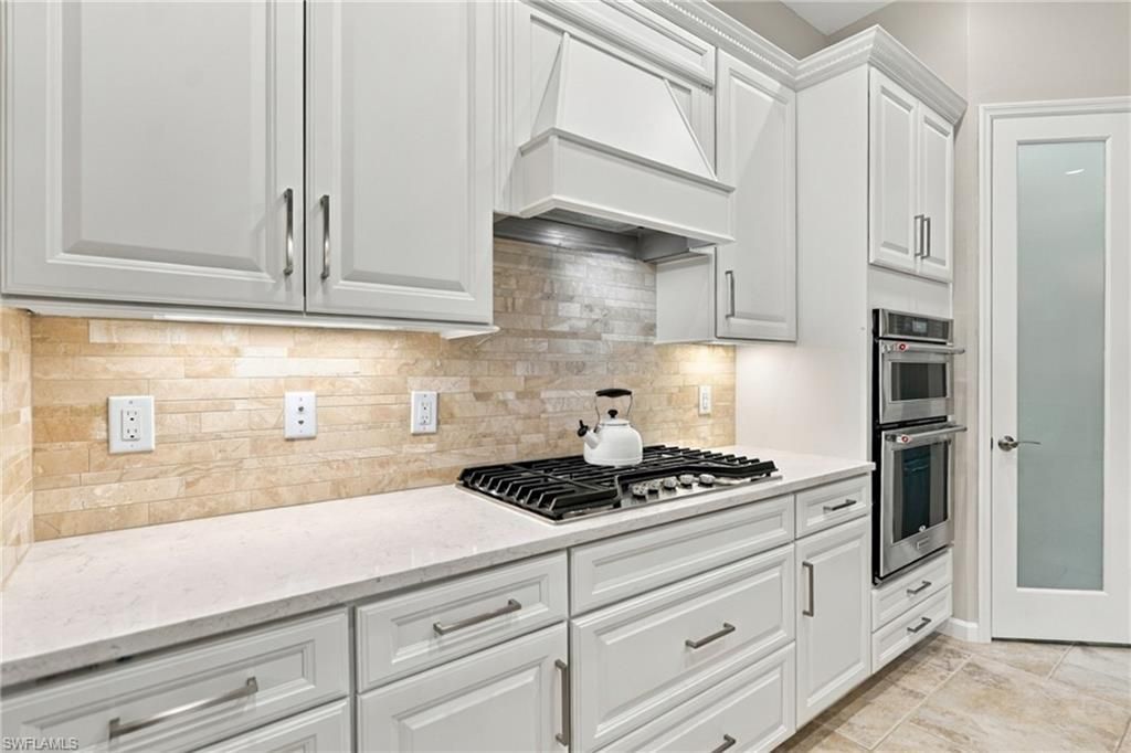 9440 Whooping Crane Way, Naples, FL 34120 Photo