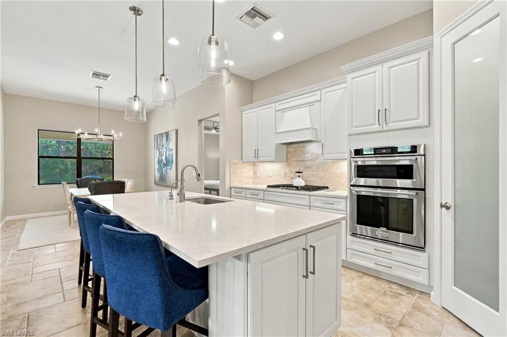 9440 Whooping Crane Way, Naples, FL 34120 Photo