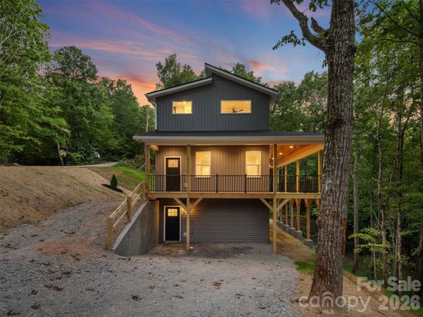 160 Blossom Ridge, Leicester, NC 28748