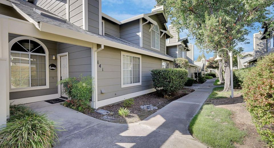 141 Pierpoint Cir, Folsom, CA 95630 Photo