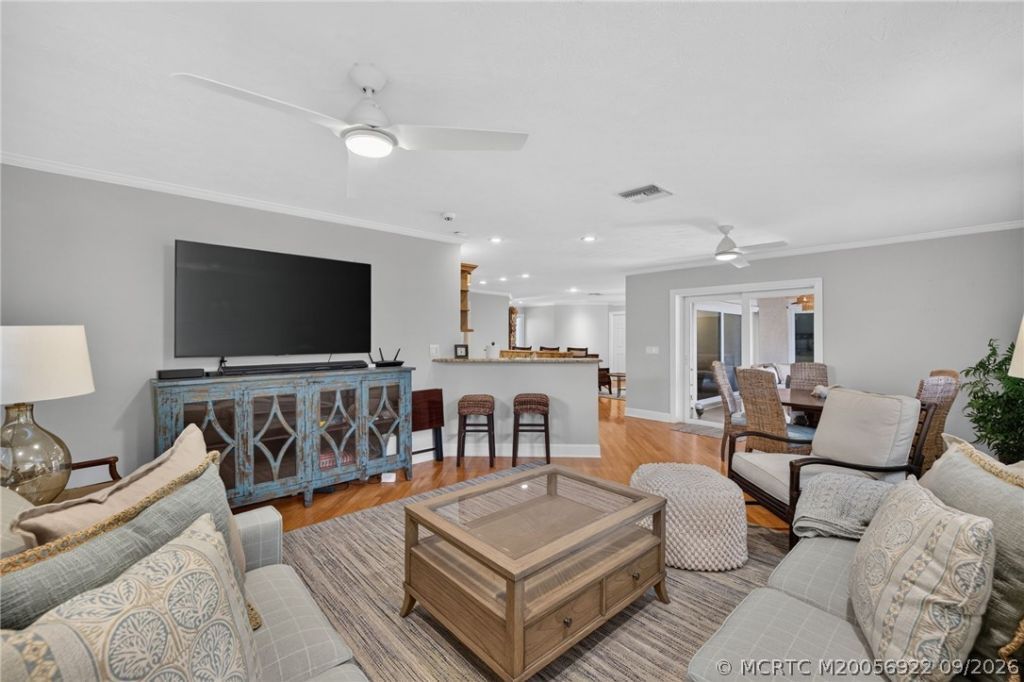 8 Admirals Walk , Sewalls Point, FL 34996 Photo