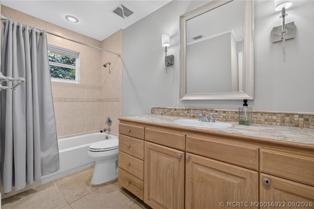 8 Admirals Walk , Sewalls Point, FL 34996 Photo