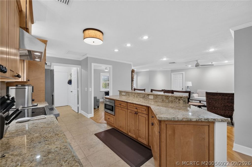 8 Admirals Walk , Sewalls Point, FL 34996 Photo