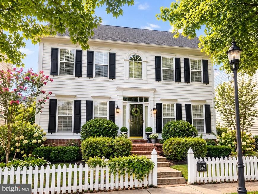 909 Gentlewood Street , Gaithersburg, MD 20878 Main Photo