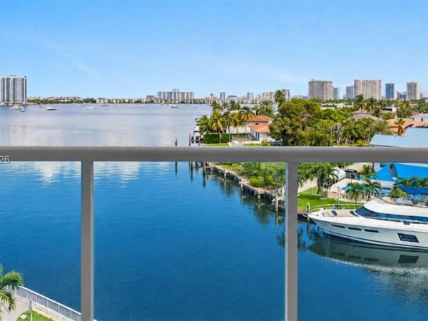 2841 NE 163rd St, Unit 607, North Miami Beach, FL 33160