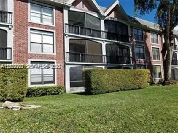 3760 Inverrary Dr , Unit 1S, Lauderhill, FL 33319