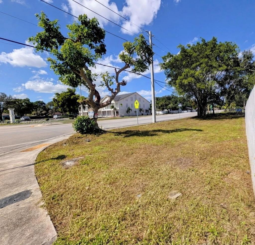 2155 NW 152nd St, Miami Gardens, FL 33054 Photo