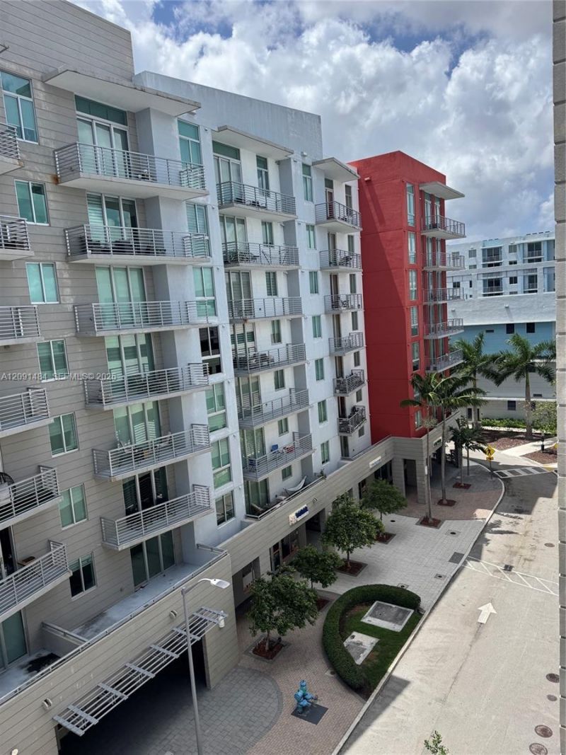 7875 NW 107th Ave , Unit 602, Doral, FL 33178 Photo