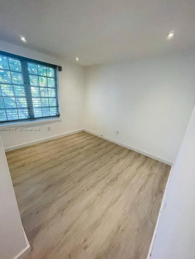 932 7th St , Unit 932D, Miami Beach, FL 33139 Photo