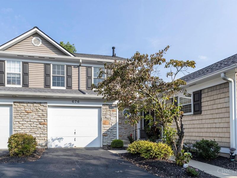 676 Stoneharbor Lane, Hamilton Township, OH 45039 Photo 1