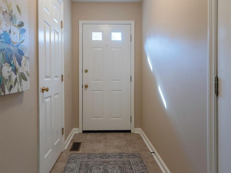 676 Stoneharbor Lane, Hamilton Township, OH 45039 Photo 15