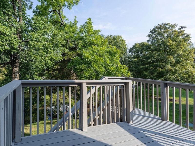 676 Stoneharbor Lane, Hamilton Township, OH 45039 Photo 8