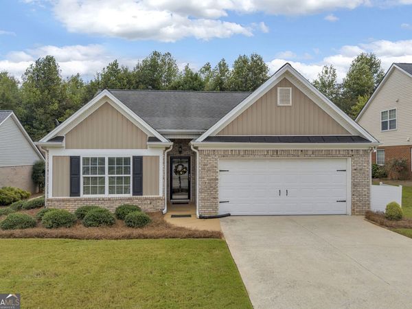 316 Lakeview Bend Circle, Jefferson, GA 30549