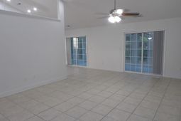 5040 Capulet Circle  photo 4