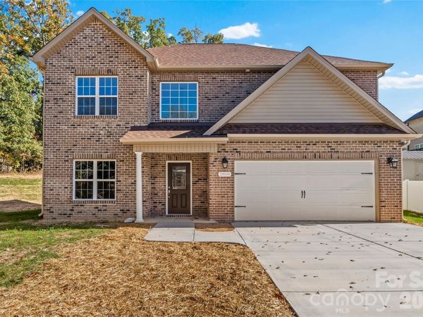 2858 Eland Drive , Winston Salem, NC 27127