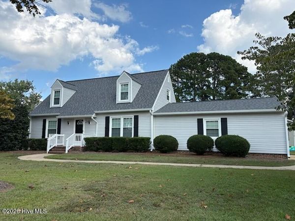 300 Westfield Drive , Dunn, NC 28334