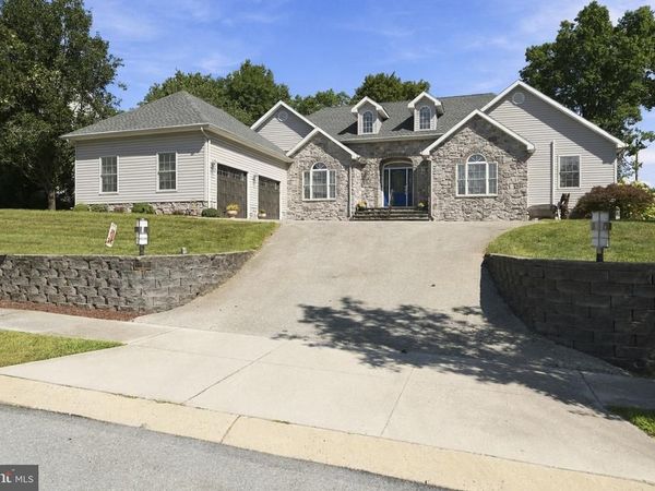 1 FOX TRL TRAIL , GETTYSBURG, PA 17325