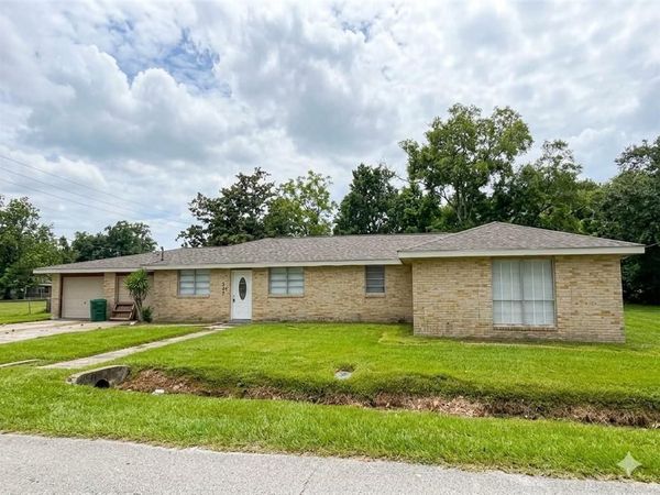 347 ASH Street , Hahnville, LA 70057