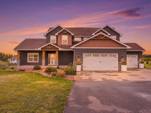 1042 144th Avenue, New Richmond, WI 54017