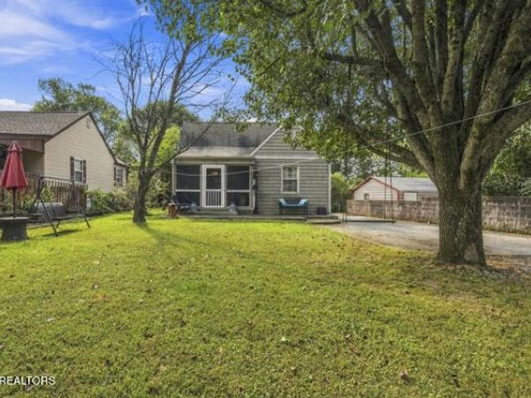 2830 Conner Drive, Knoxville, TN 37918