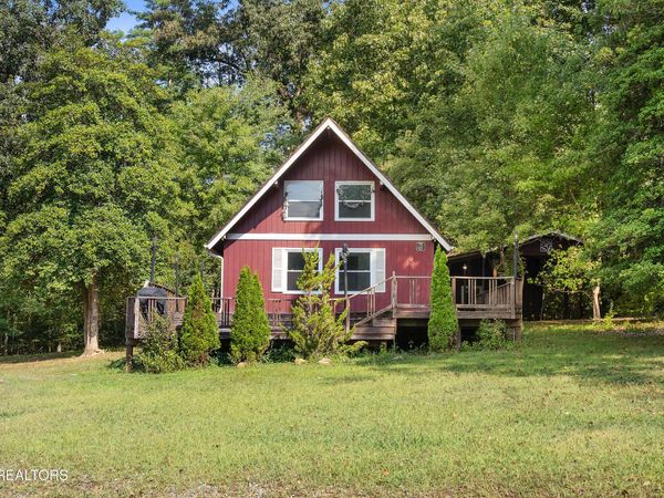 1203 Golf Course Rd, Newport, TN 37821