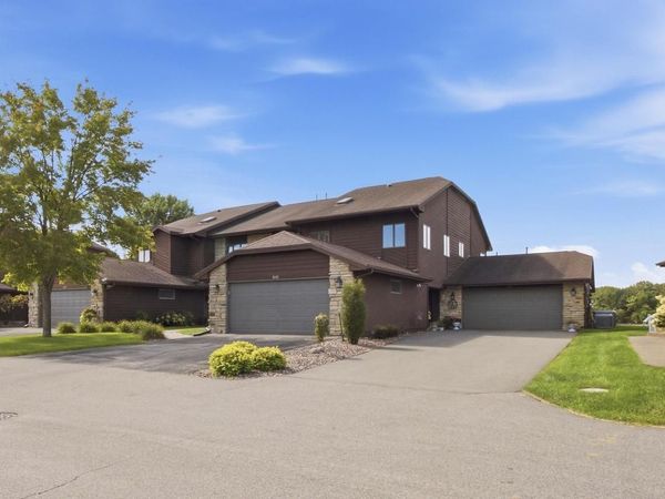 1043 Lauderdale N, Onalaska, WI 54650