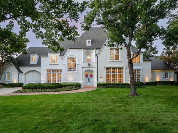 6419 Lakehurst Avenue, Dallas, TX 75230