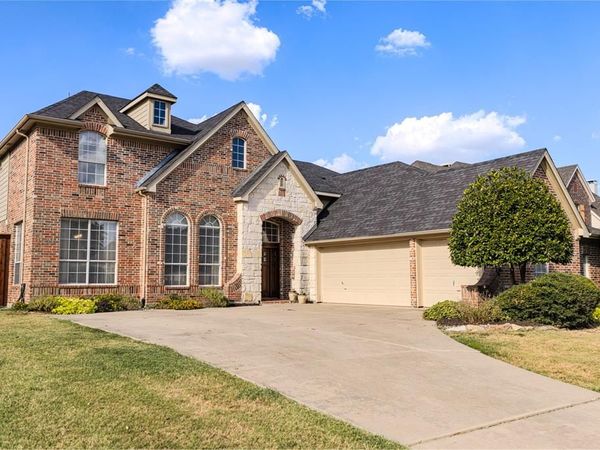 1620 McGreg Lane , Carrollton, TX 75010