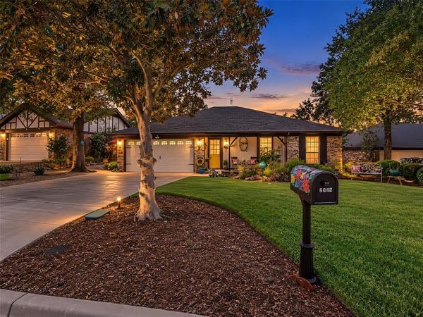 2125 Cambridge Drive, Hurst, TX 76054