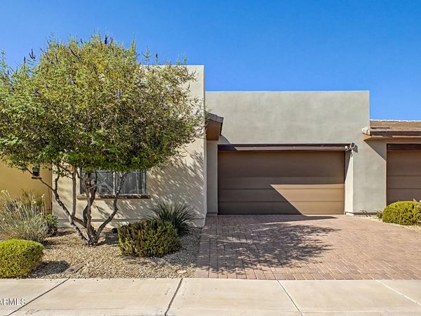 678 E COBBLE STONE Drive, Queen Creek, AZ 85140