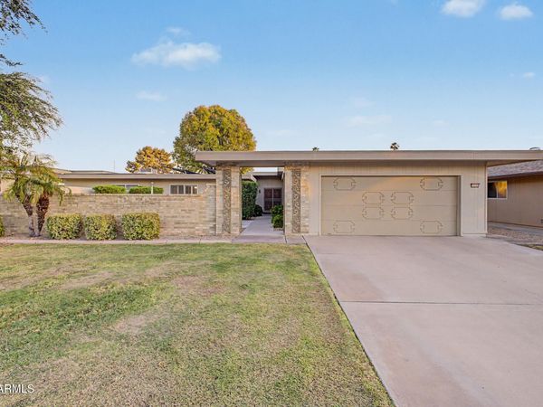 10105 W MANZANITA Drive, Sun City, AZ 85373
