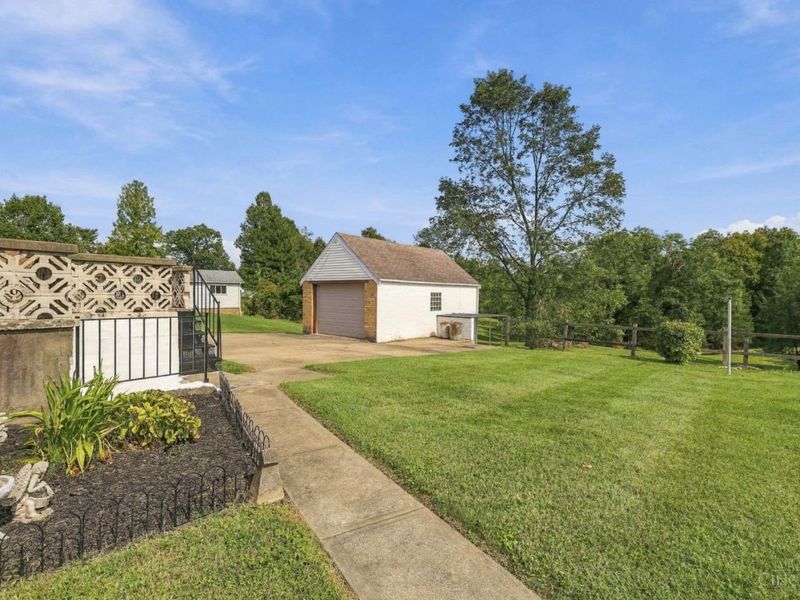 5186 Valley Ridge Road, Green Township, OH 45247 Photo 38