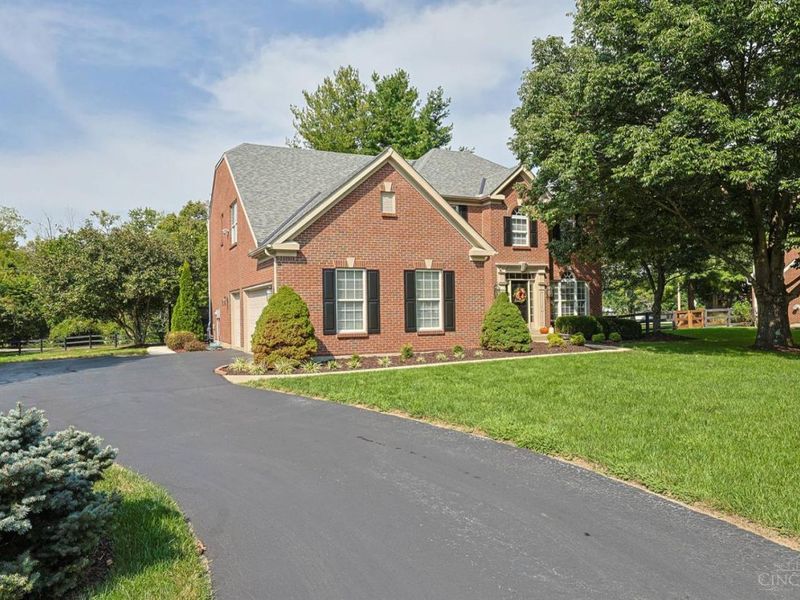 217 Hatcher Court, Loveland, OH 45140 Photo 2
