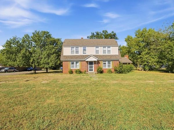 331 S Broadway Street, Konawa, OK 74849