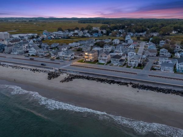 741 Ocean Boulevard, Hampton, NH 03842