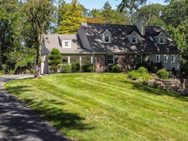 170 New Providence Rd, Mountainside, NJ 07092