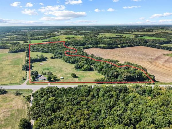 11731 NW State Highway 11 , Whitewright, TX 75491