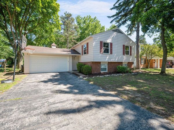 6448 Coppersmith Road , Sylvania, OH 43560