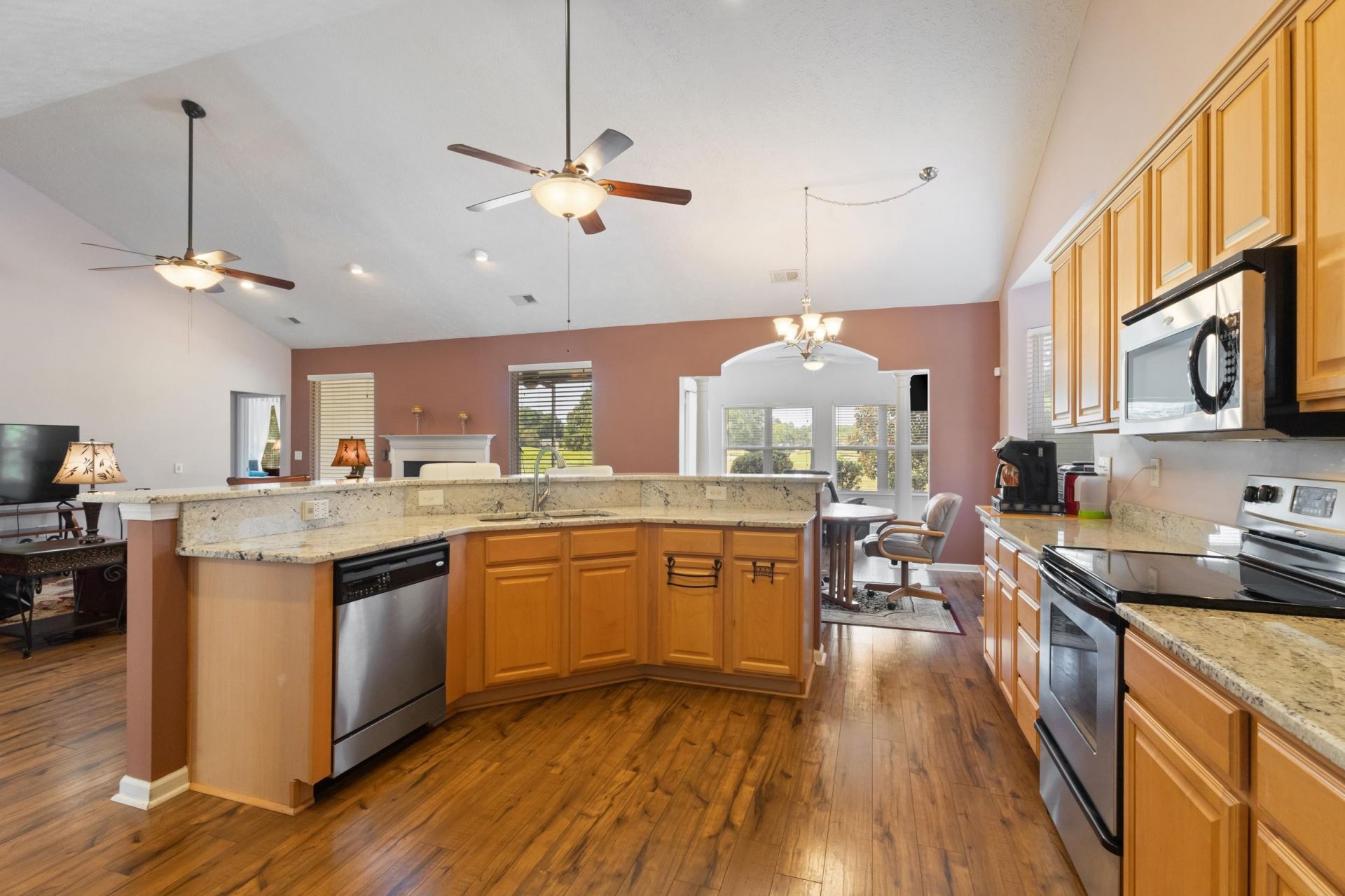2803 Sanctuary Blvd. Photo 17