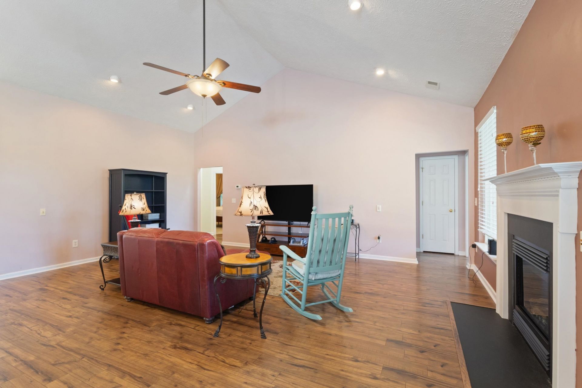 2803 Sanctuary Blvd. Photo 23