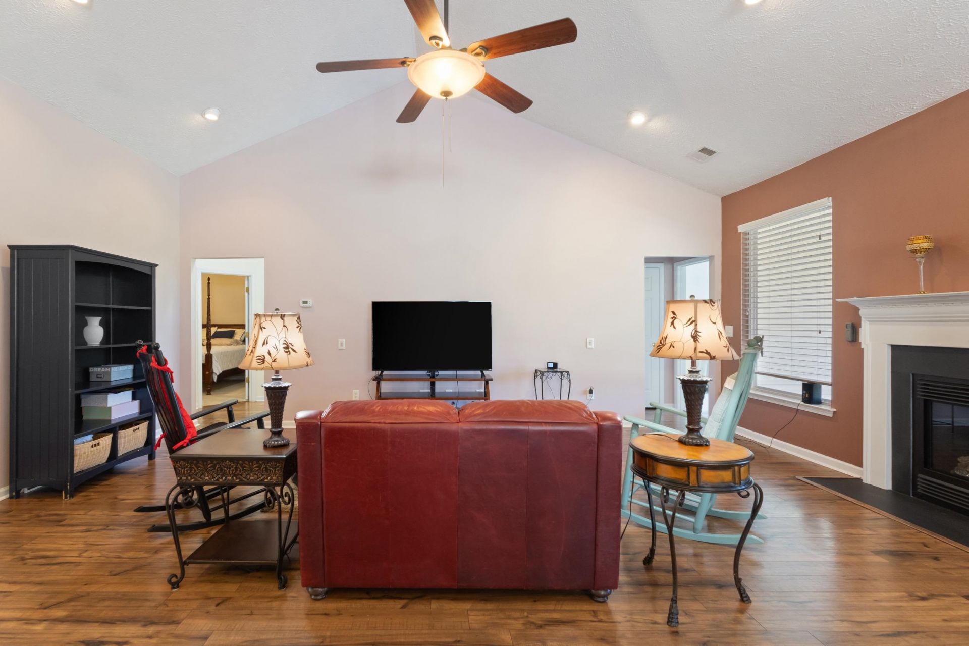 2803 Sanctuary Blvd. Photo 25
