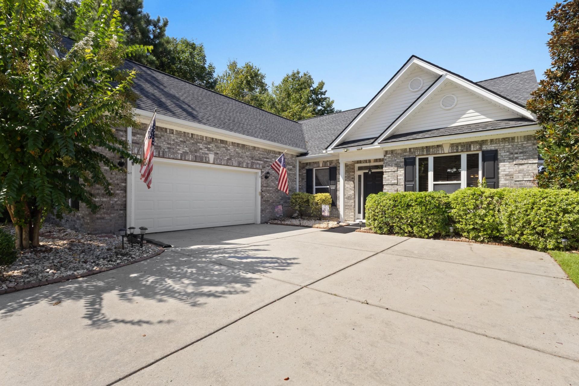 2803 Sanctuary Blvd. Photo 4
